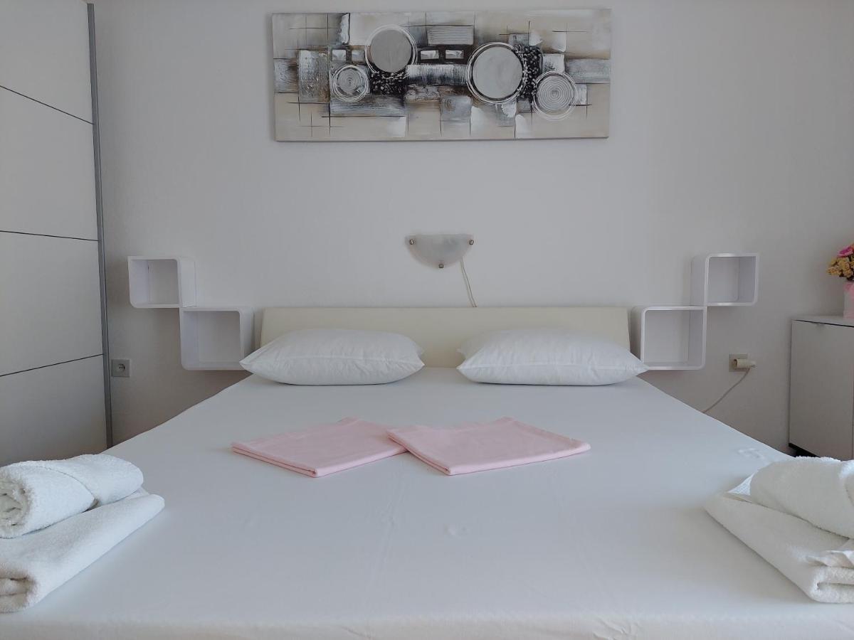Apartment Eli Паг Экстерьер фото