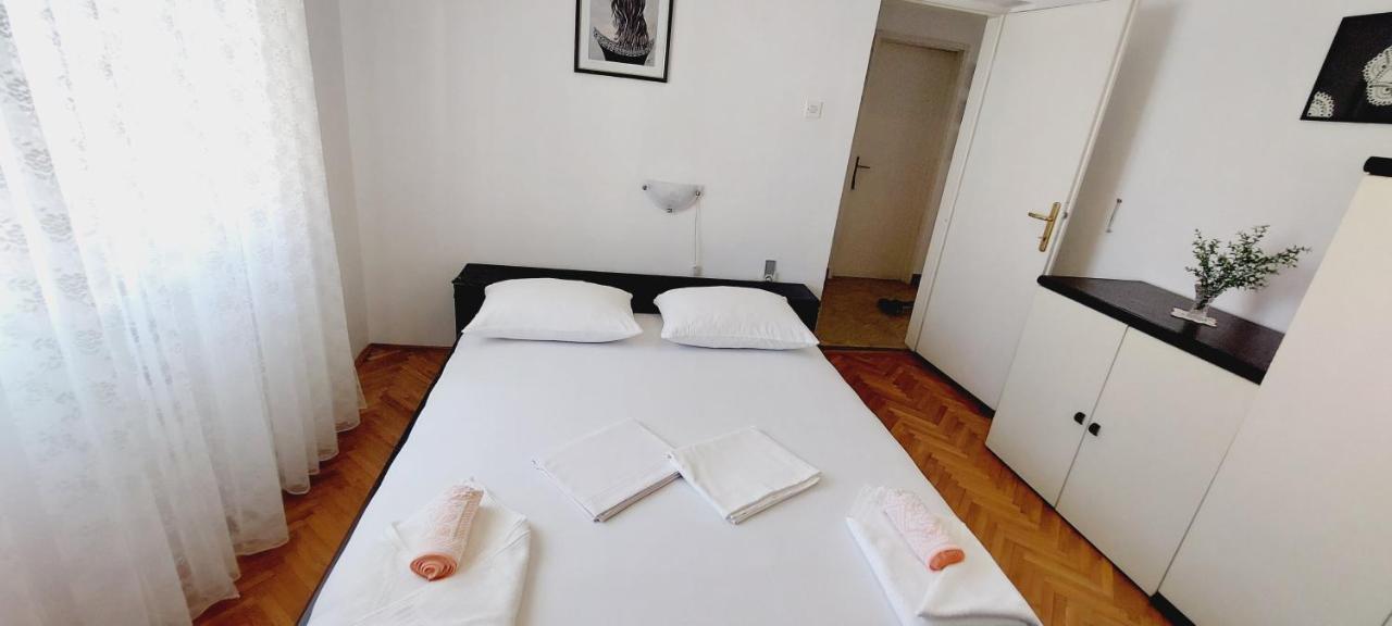 Apartment Eli Паг Экстерьер фото